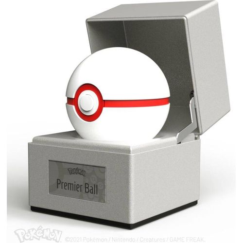 Pokémon – Premier Ball Prop Replica